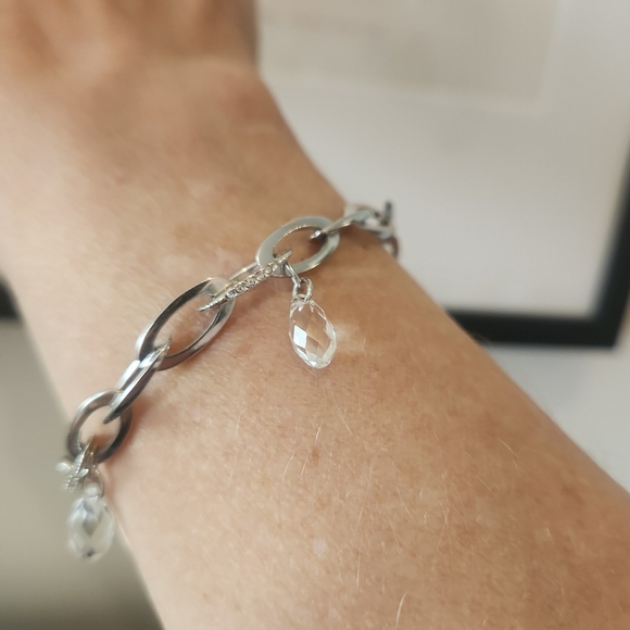 Swarovski Silver Pavé and Crystal Toggle Bracelet - Picture 5 of 8